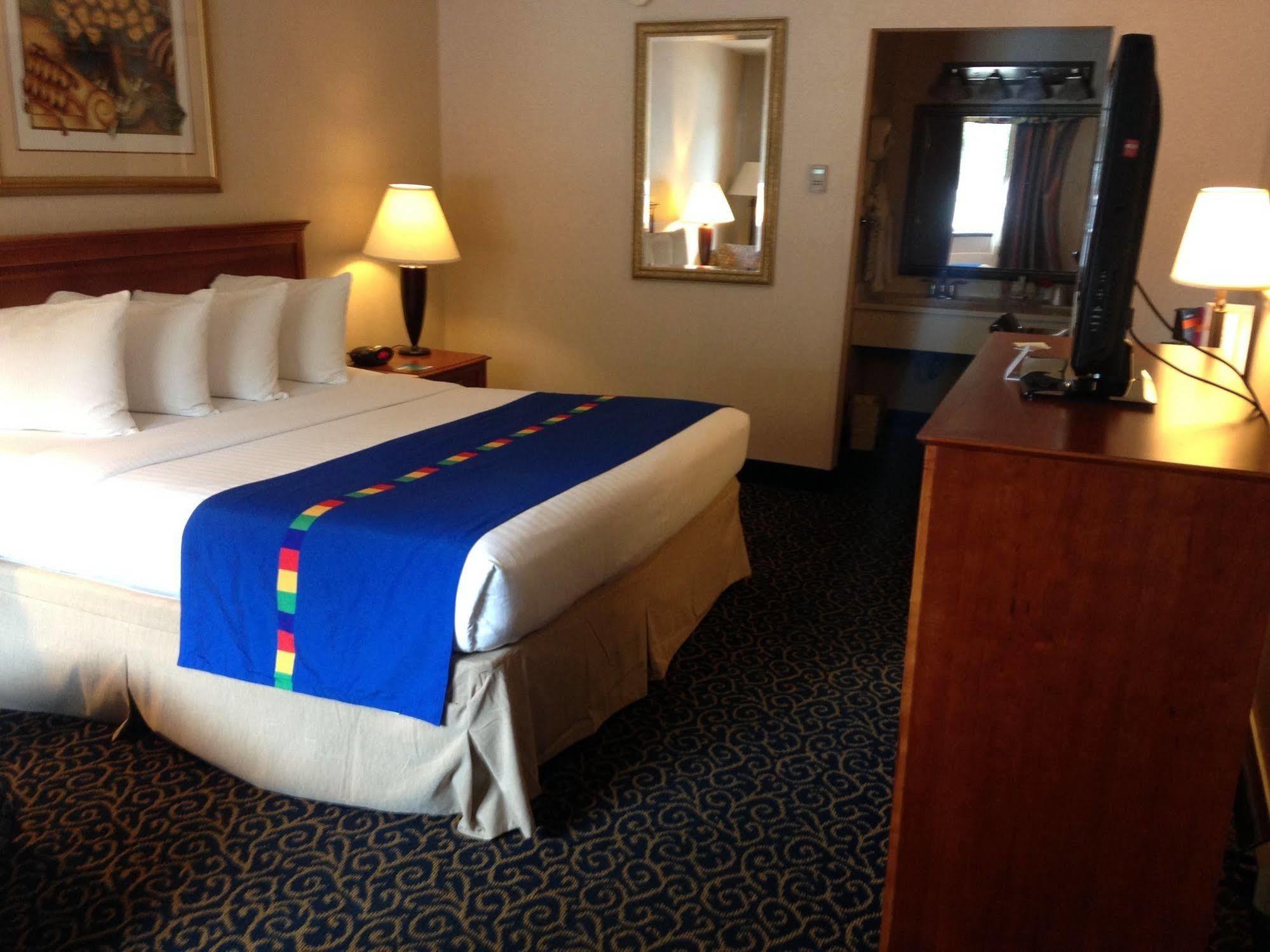 Park Inn By Radisson Harrisburg West Mechanicsburg Exterior foto